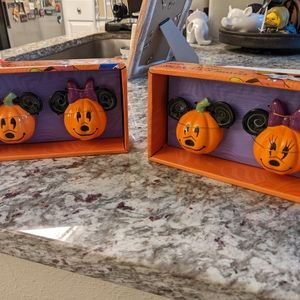 Mickey & Minnie Mouse Halloween Pumpkin Salt and Pepper Shakers NWT